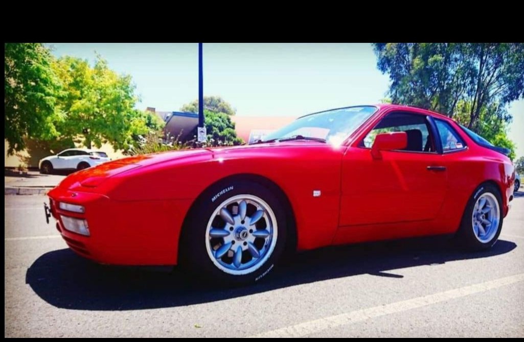 1986 Porsche 944 TURBO