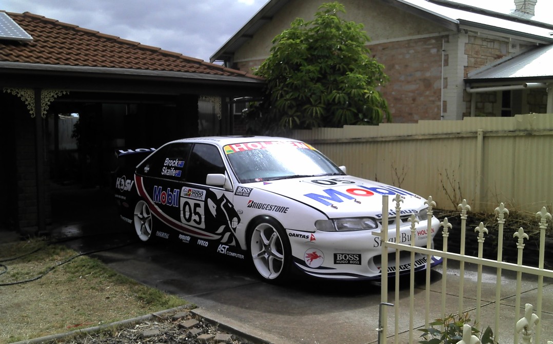 1997 Holden RACING TEAM VS COMMODORE RACE CAR