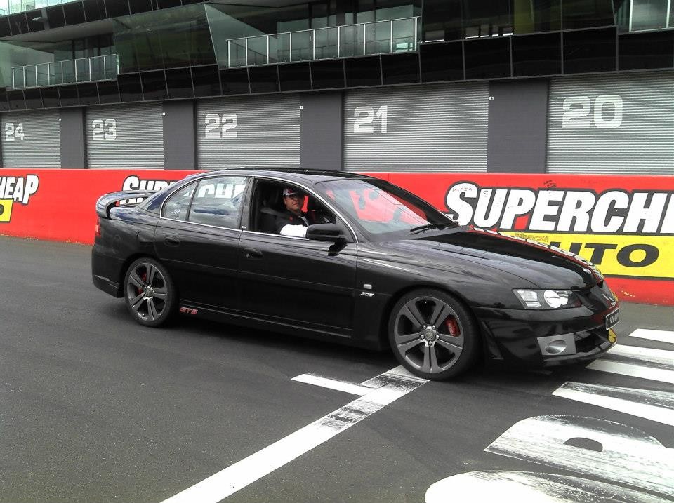 2004 Holden Commodore VY  SERIES II GTS 300