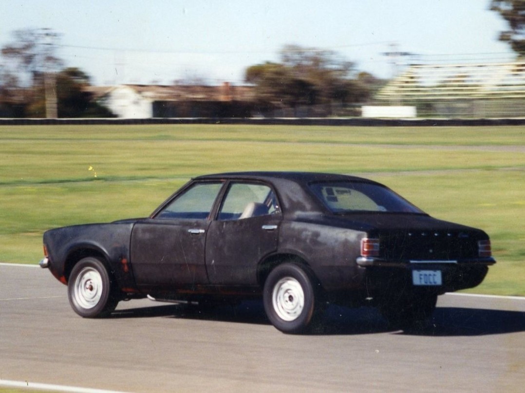 1975 Ford TD Cortina