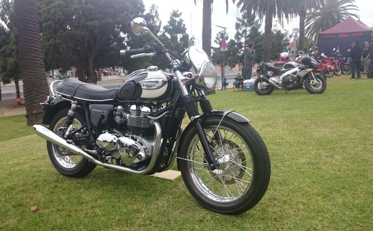 2005 Triumph 865cc BONNEVILLE T100