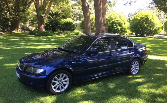2003 BMW 320i