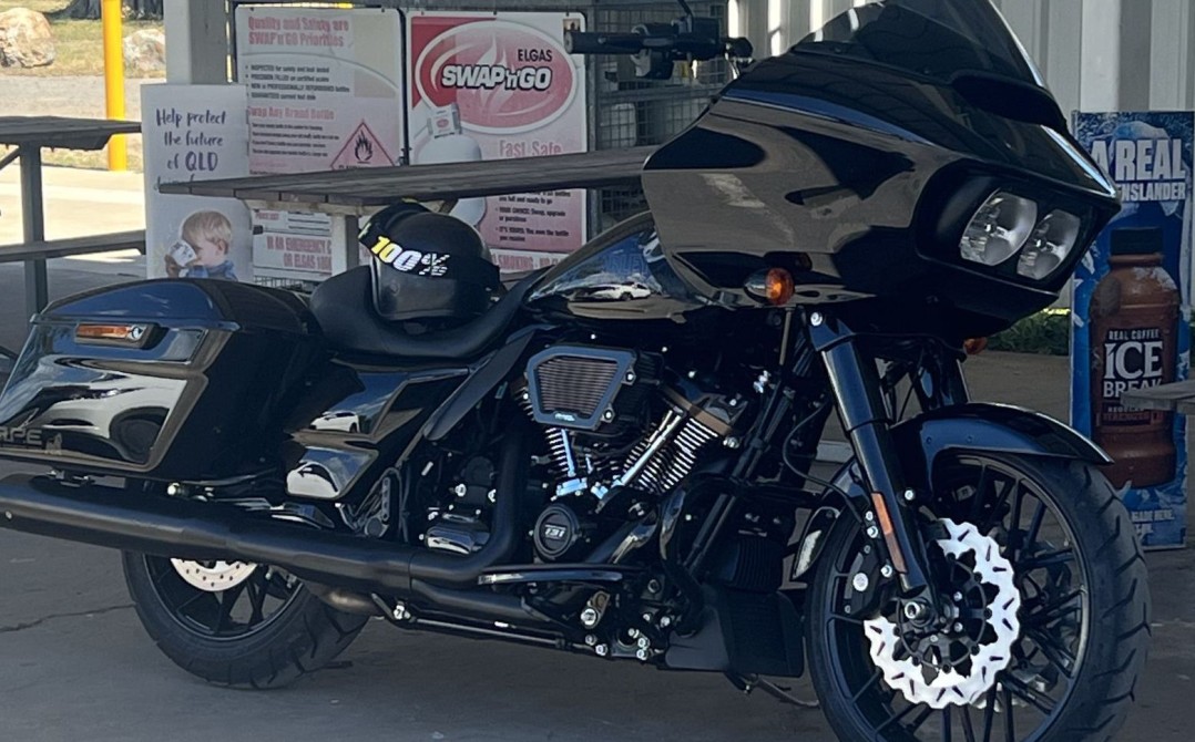 2023 Harley-Davidson Talon A.P.E. Road Glide ST