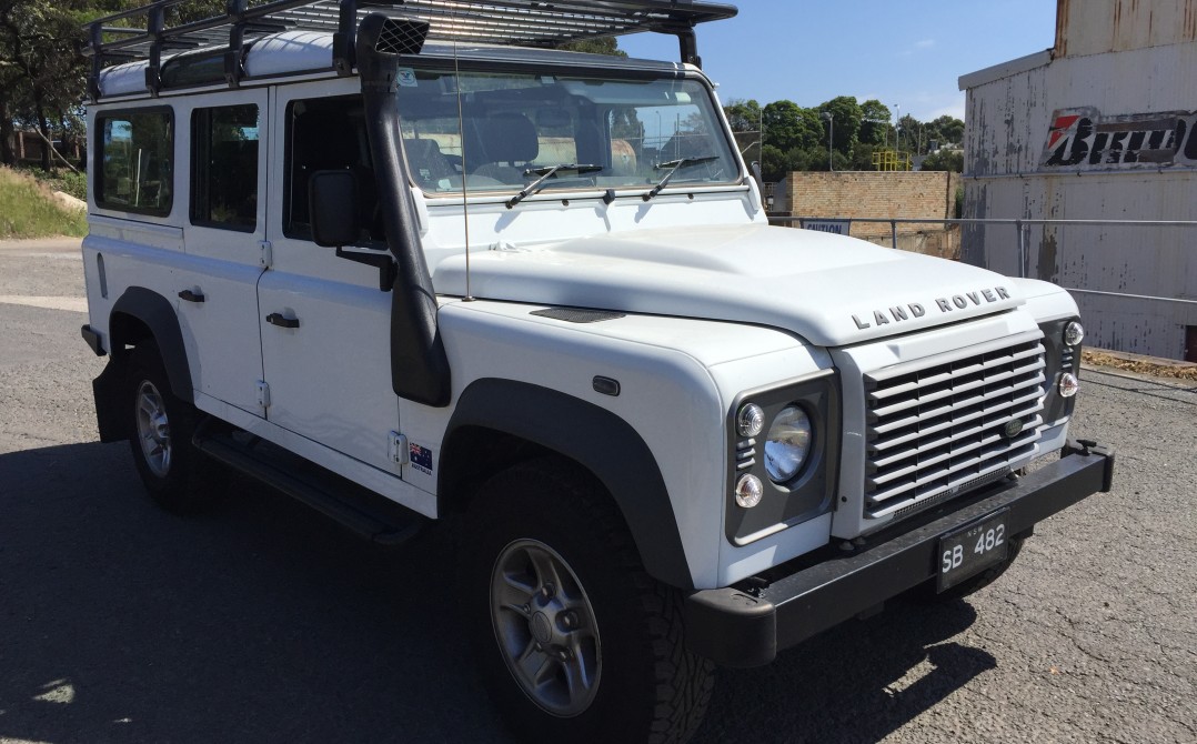 2013 Land Rover DEFENDER 110 (4x4)