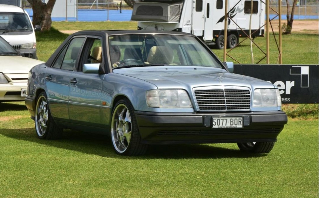 1994 Mercedes-Benz W124  E280