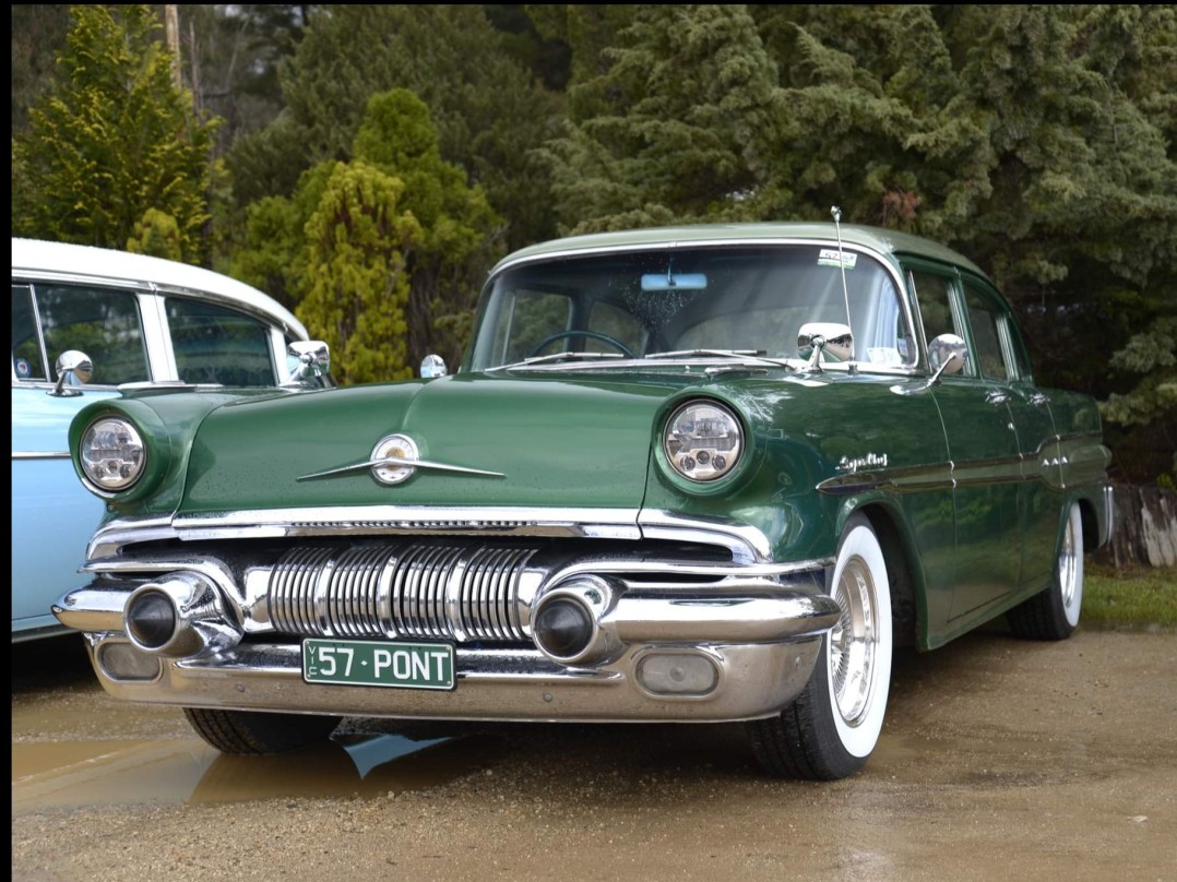 1957 Pontiac Super chief