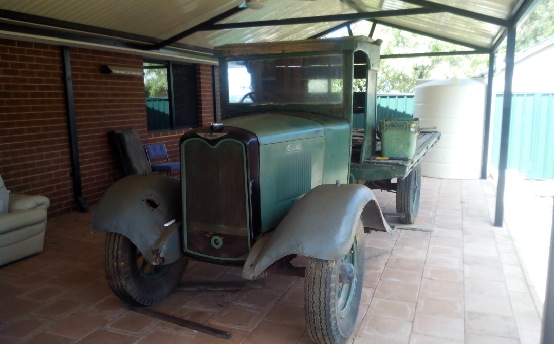 1934 Commer B20