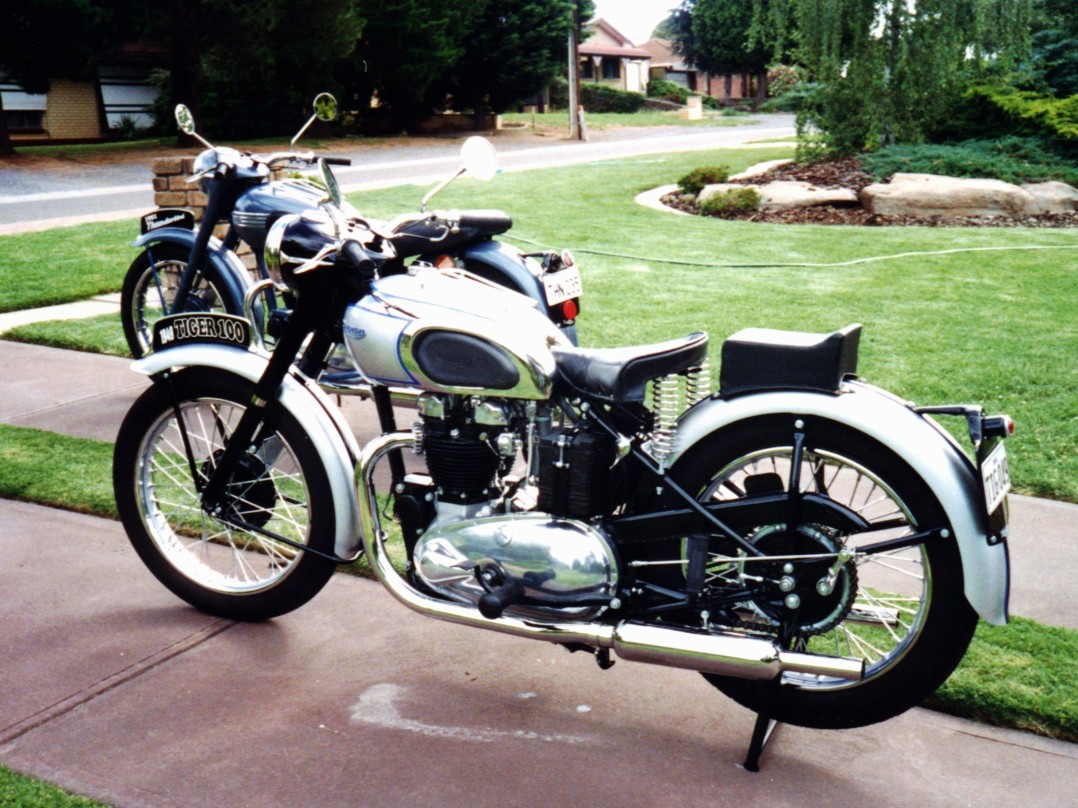 1945 Triumph TIGER 100