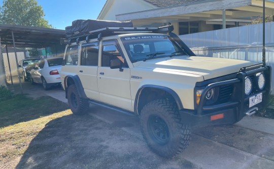 1991 Nissan PATROL (4x4)