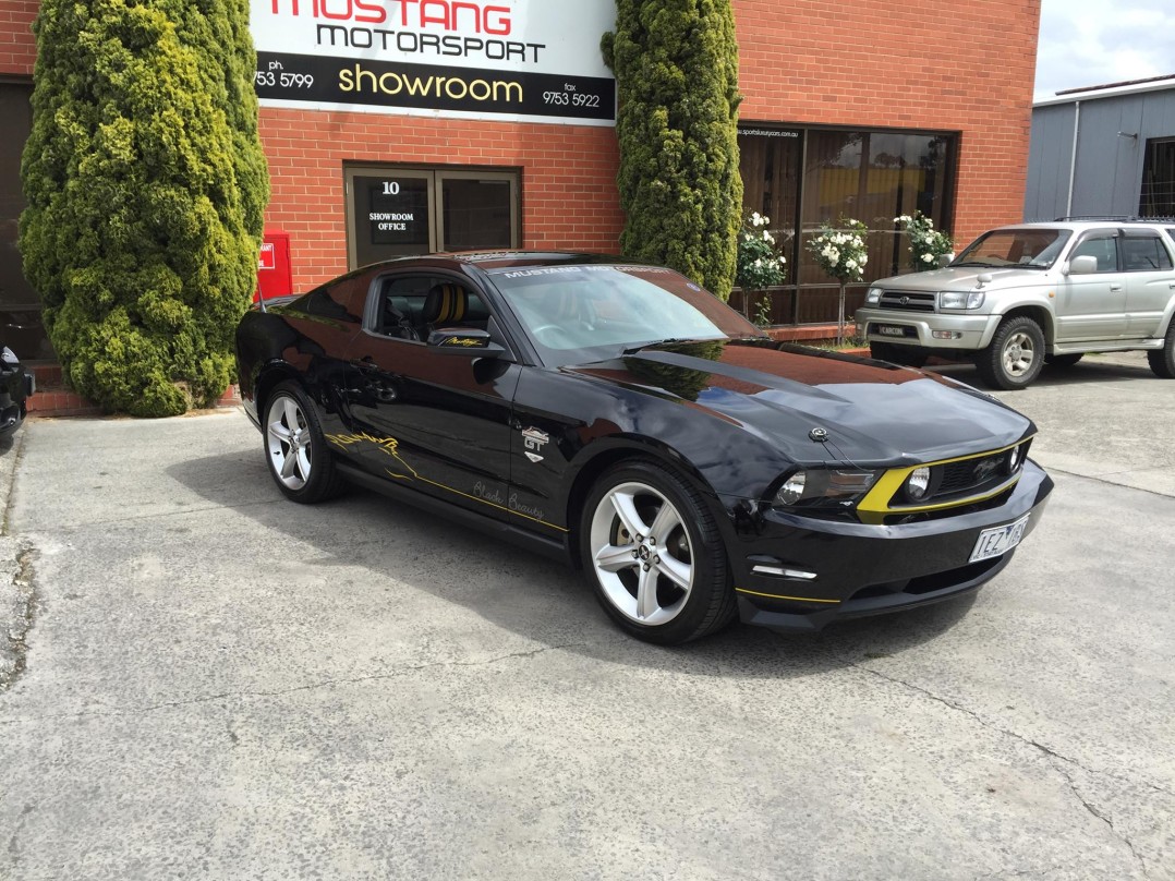 2010 Ford MUSTANG