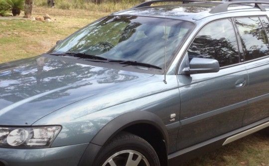 2005 Holden Adventra LX8