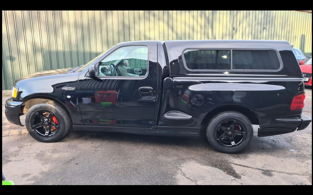 1999 Ford F150 SVT Lightning