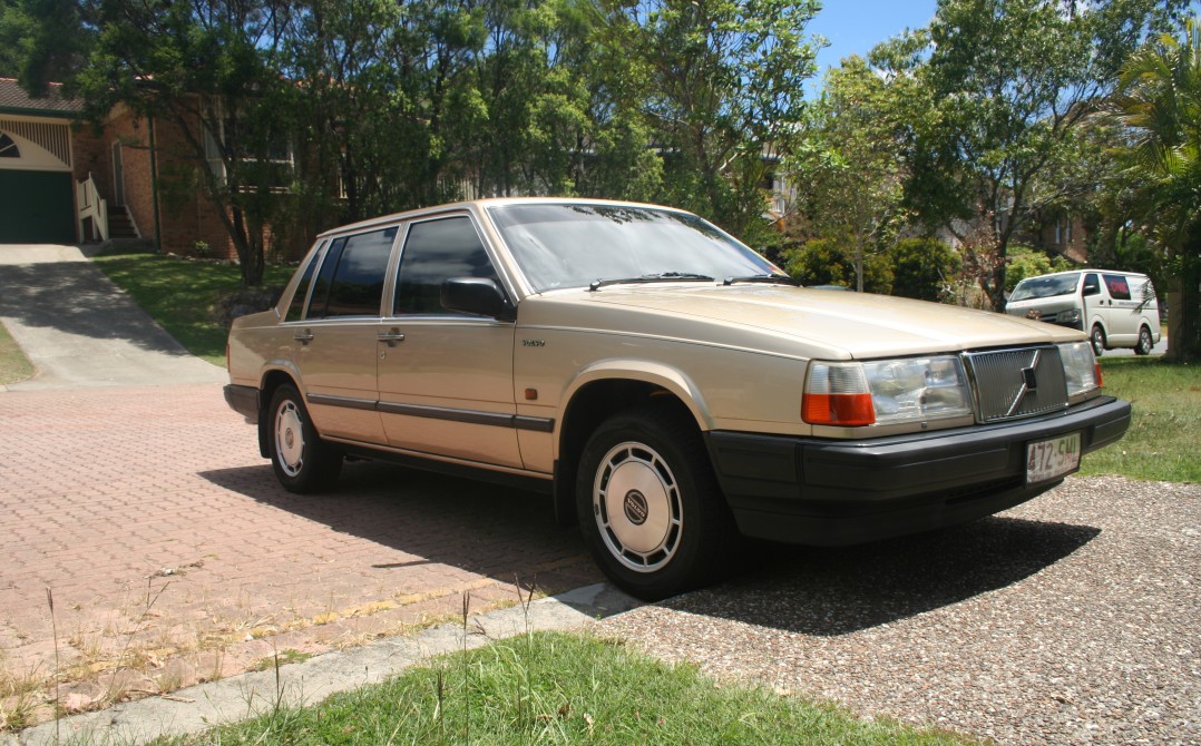 1990 Volvo 740 GLE 16 VALVE