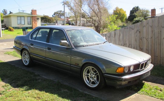 1989 BMW E32