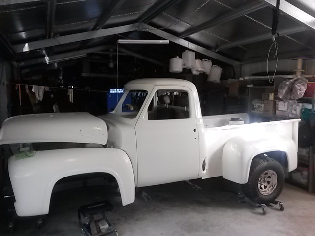 1954 Ford F100 (4x4)
