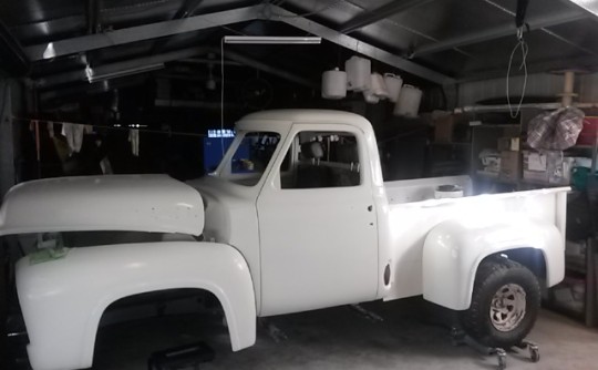 1954 Ford F100 (4x4)