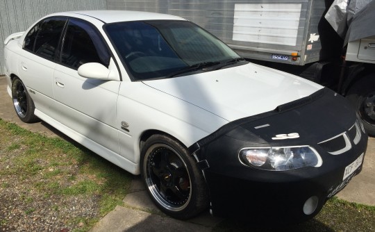 2001 Holden commadore