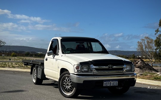 2004 Toyota HILUX WORKMATE