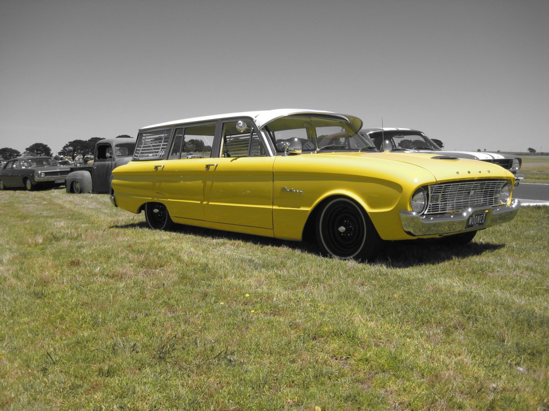 1962 Ford Falcon Deluxe