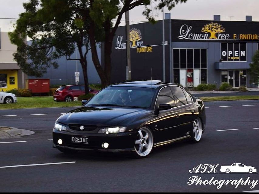 2002 Holden COMMODORE SS