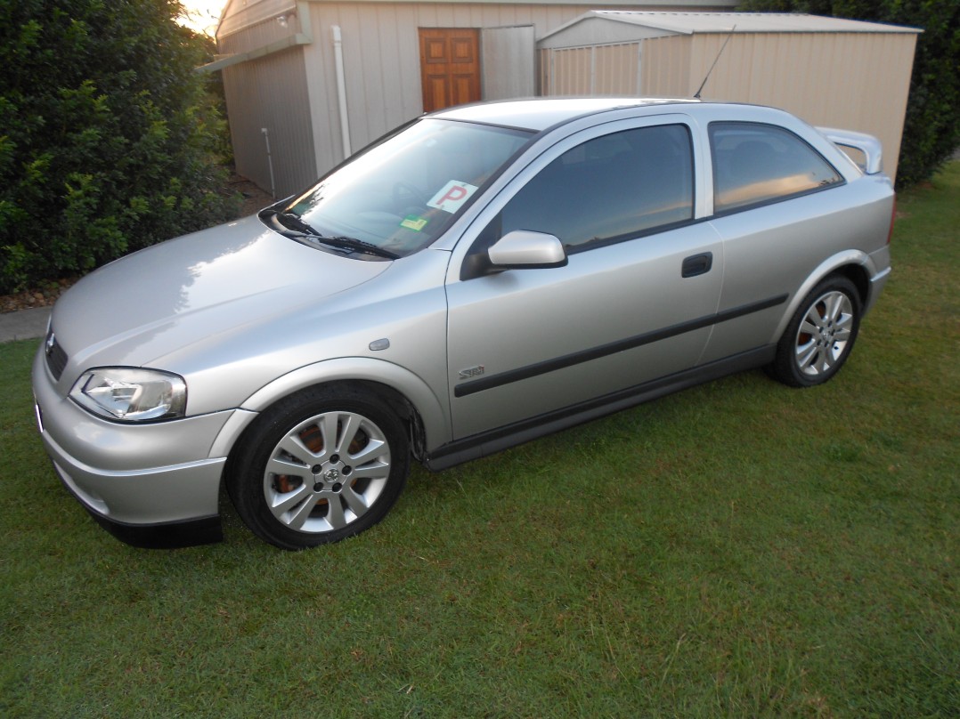 2002 Holden Astra SRi