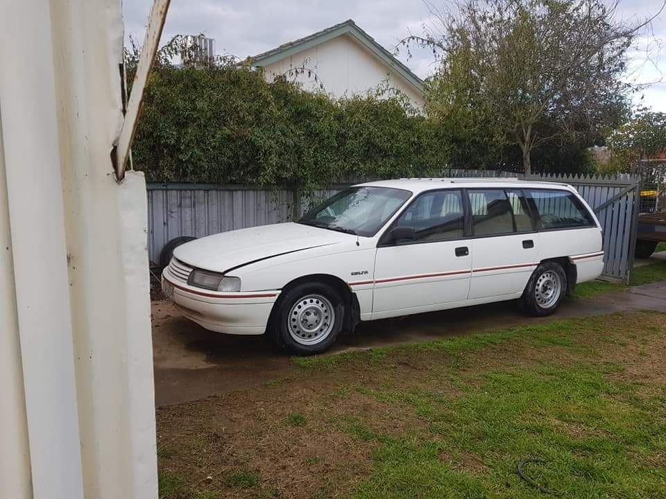 1989 Holden Commodore- berlina