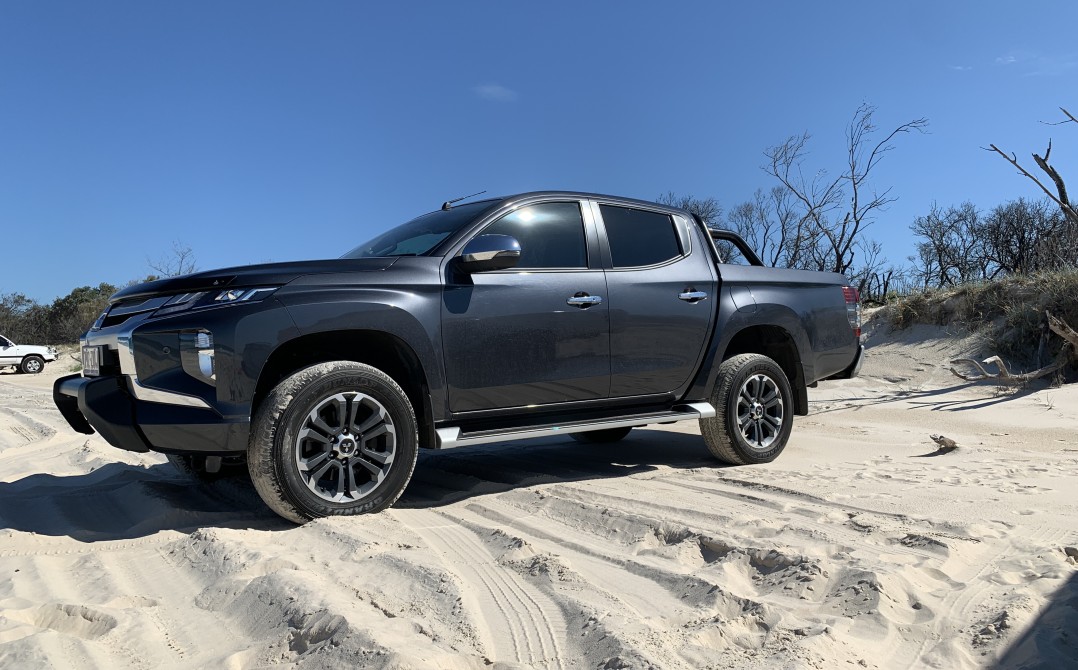 2019 Mitsubishi TRITON GLS (4x4)