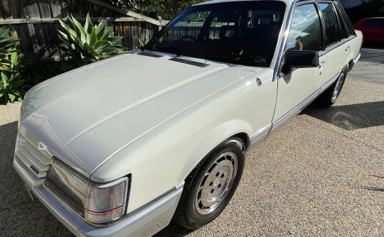 1985 Holden CALAIS