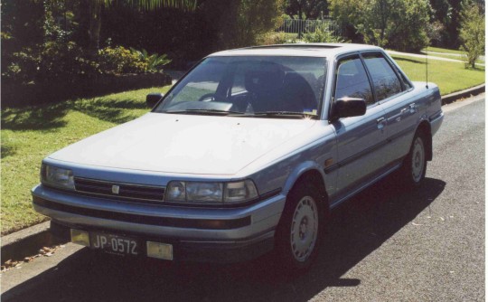 1990 Toyota Camry V6