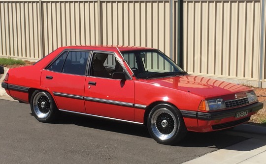 1987 Mitsubishi SIGMA SE