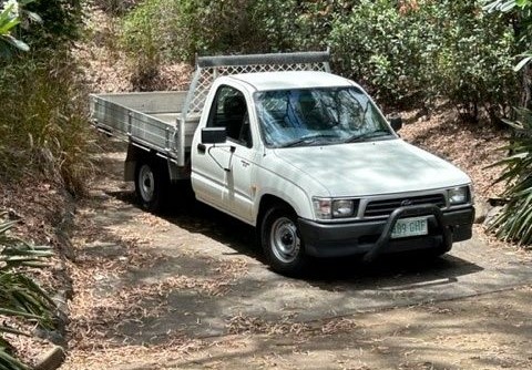 2000 Toyota Cab/ Chassis