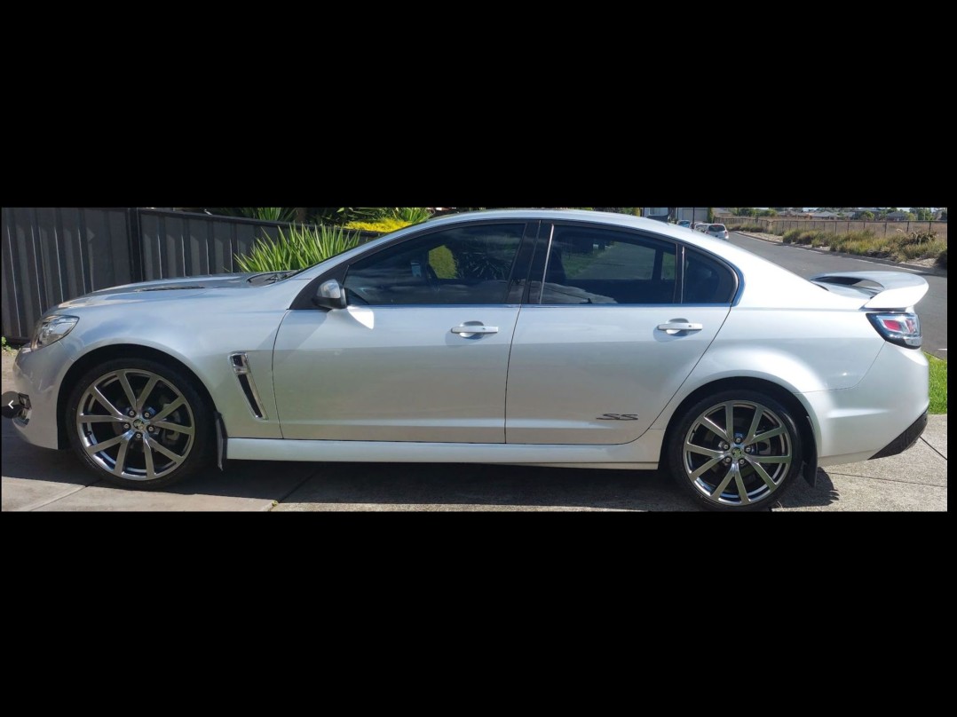 2016 Holden COMMODORE SS-V