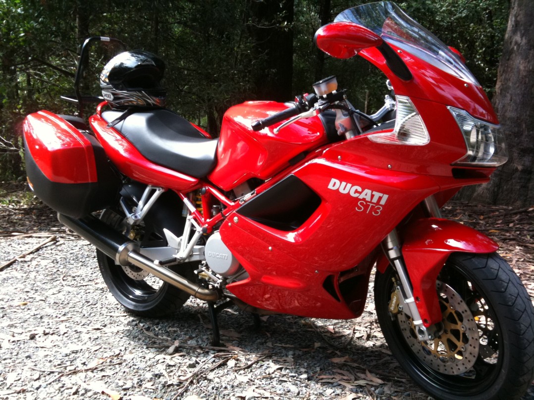 2008 Ducati 992cc ST3