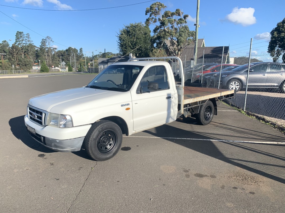 2003 Ford COURIER GL