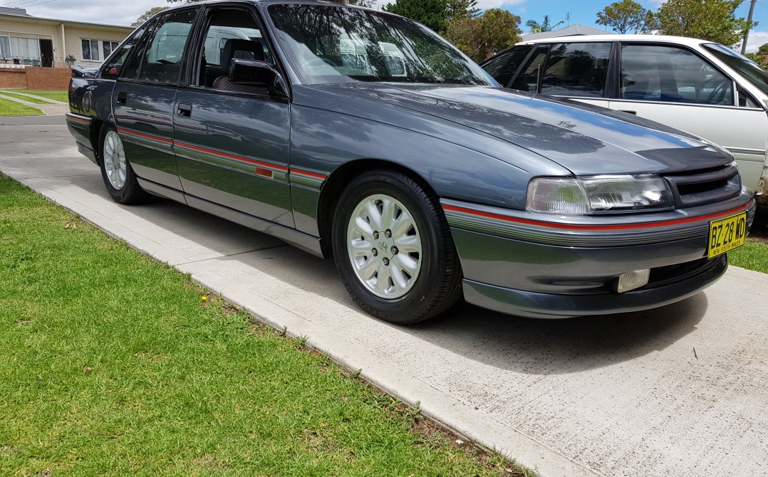 1990 Holden VN SS