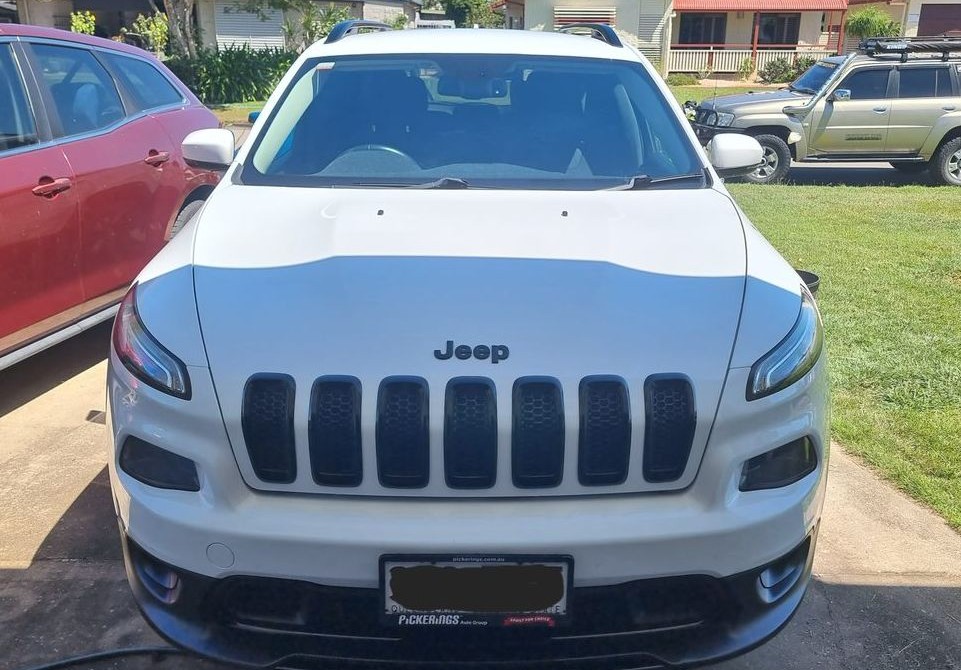 2015 Jeep CHEROKEE (4x4)