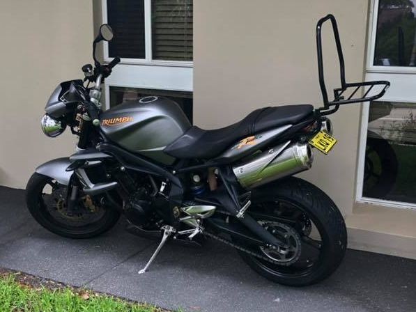 2011 Triumph 675cc STREET TRIPLE R