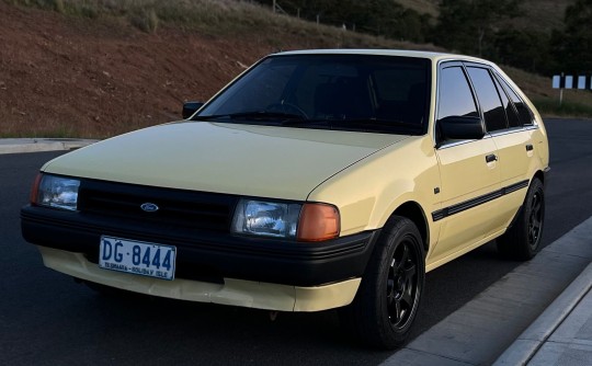 1987 Ford LASER GL