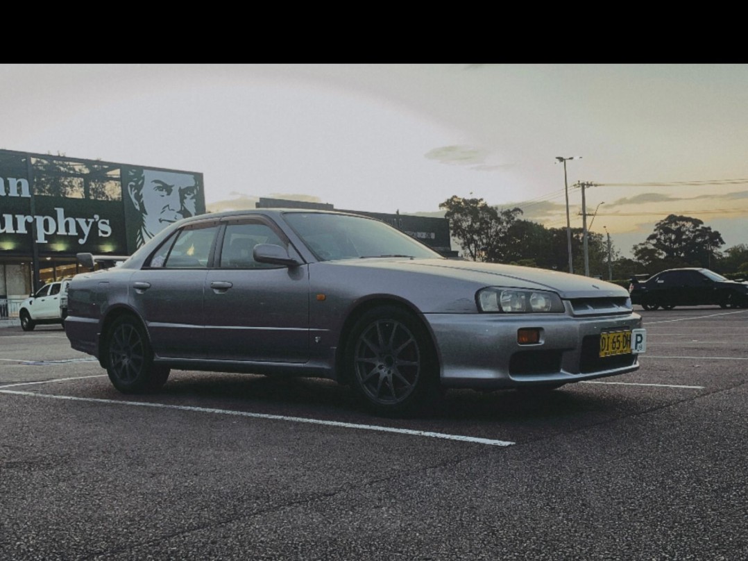 1998 Nissan SKYLINE