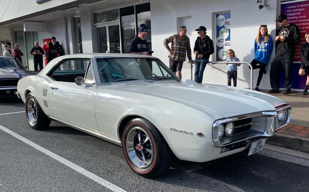 1967 Pontiac firebird
