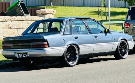 1987 Holden VL CALAIS