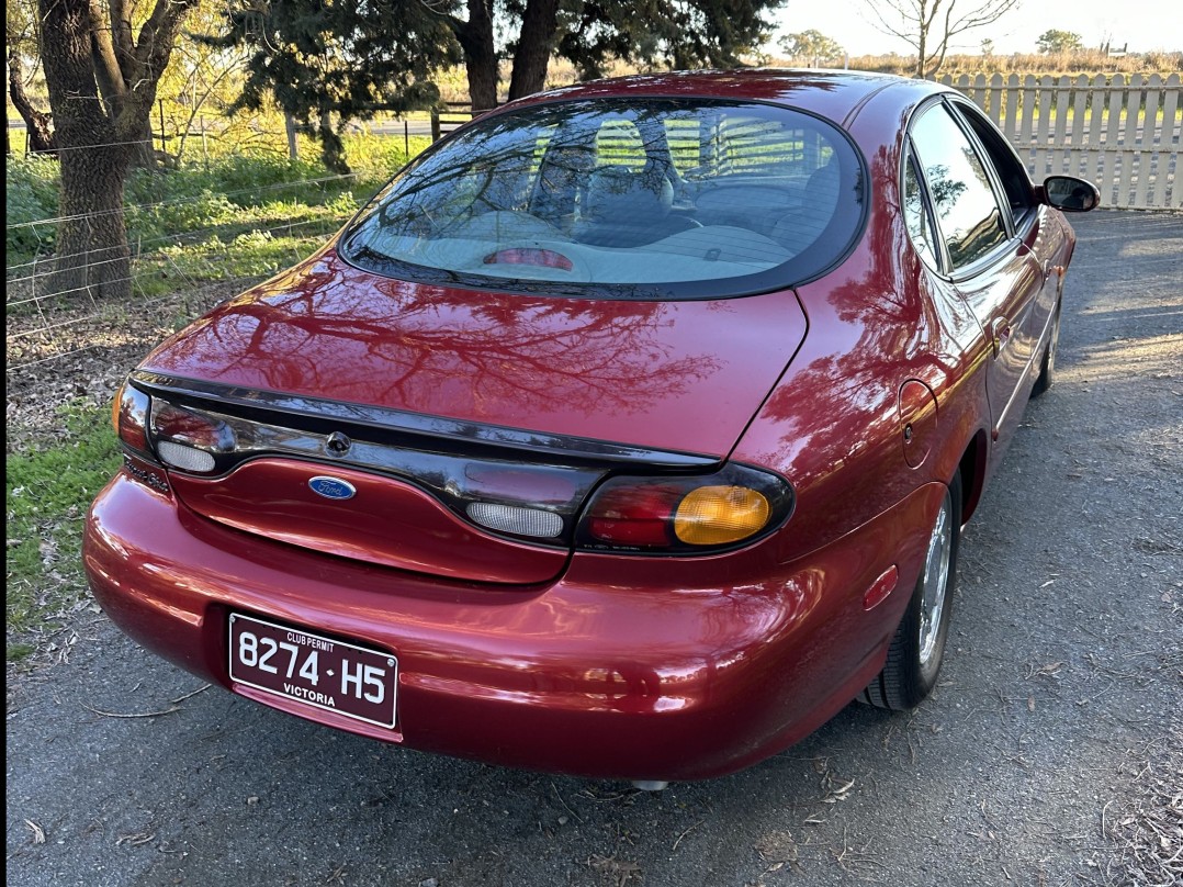 1996 Ford TAURUS GHIA