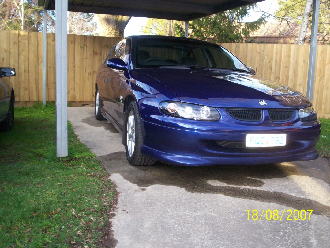 1999 Holden Commodore S