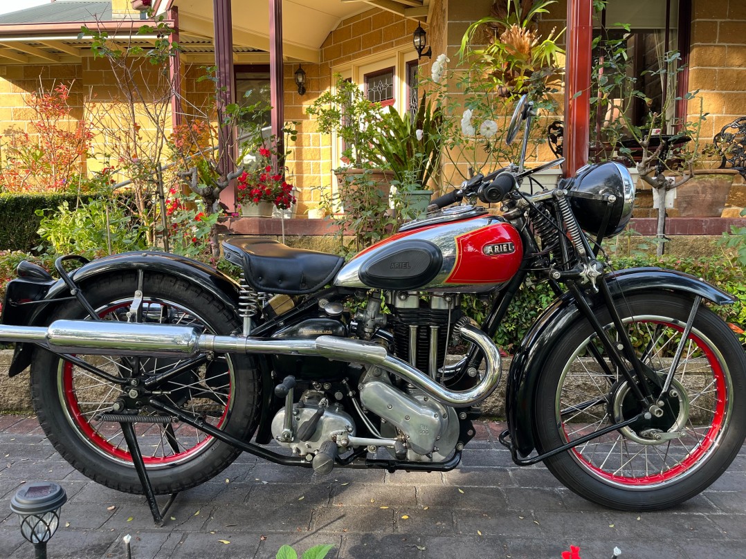 1940 Ariel Red Hunter 500cc
