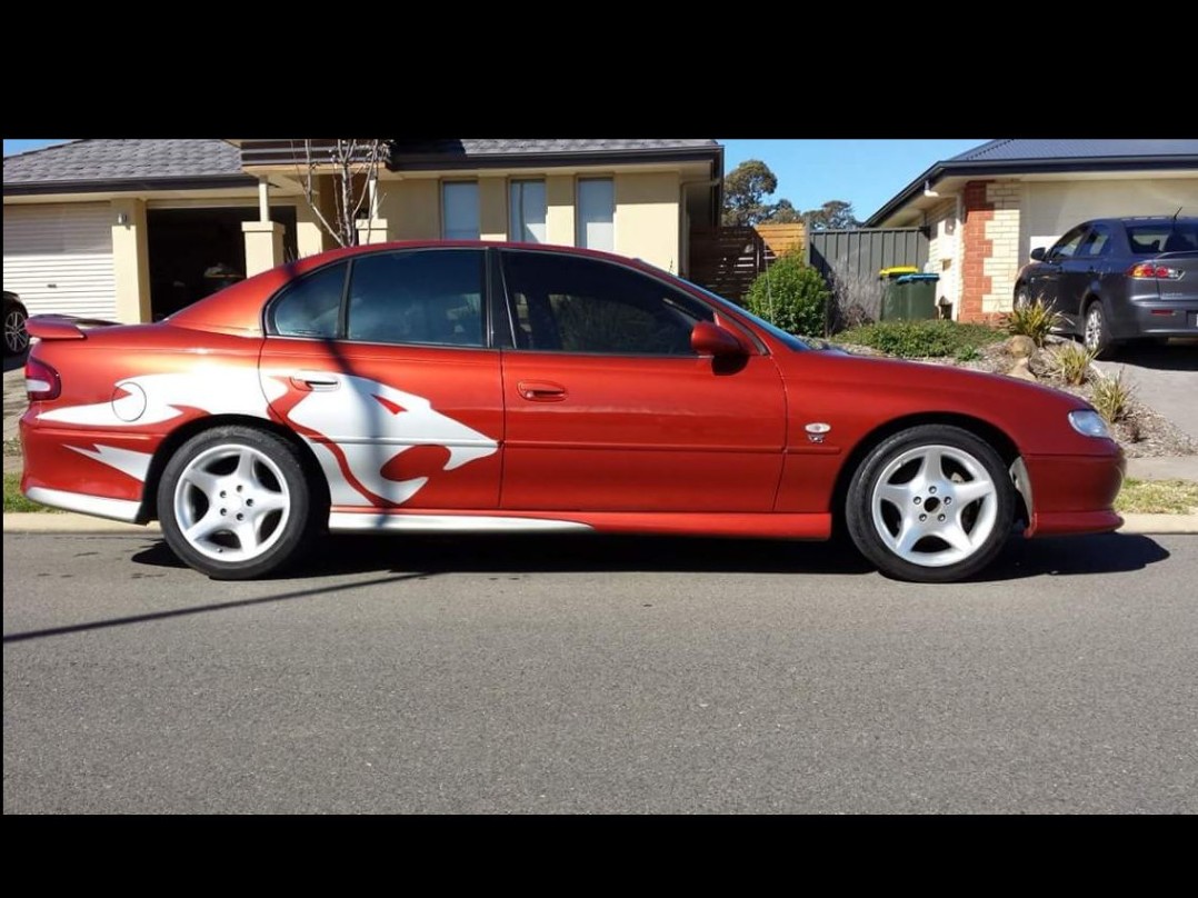 1999 Holden COMMODORE