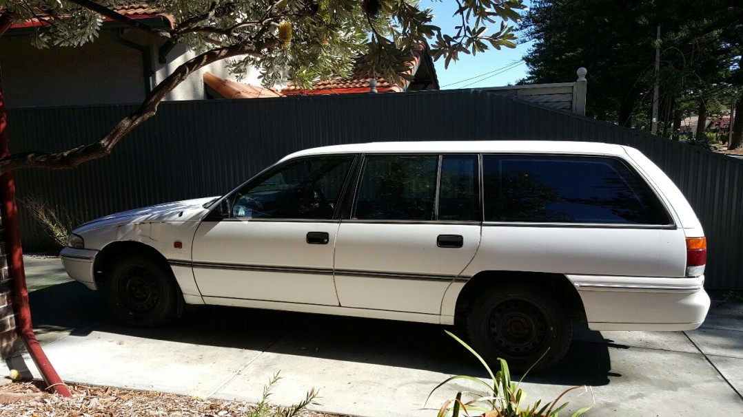 1993 Holden COMMODORE