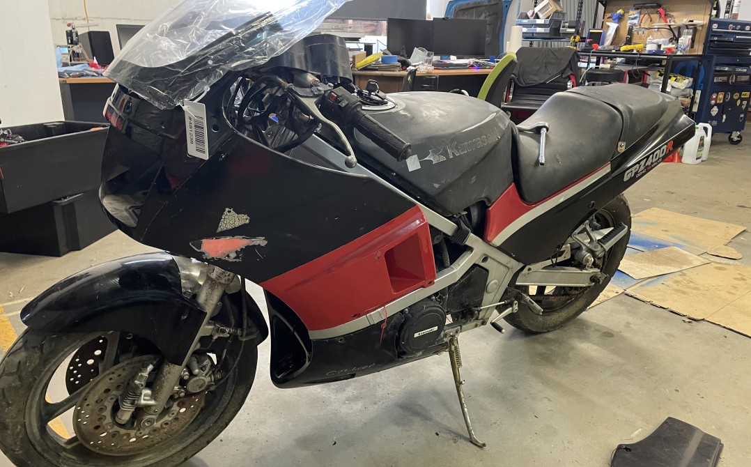1986 Kawasaki GPZ400R