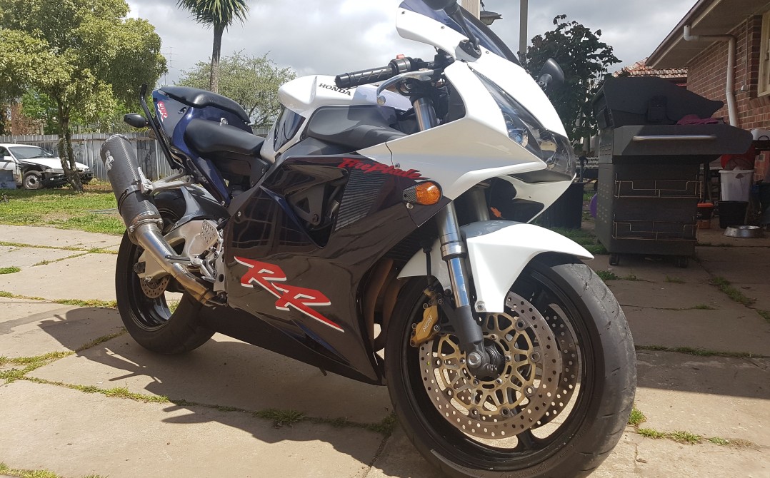 2003 Honda 954cc CBR900RR (FIREBLADE)