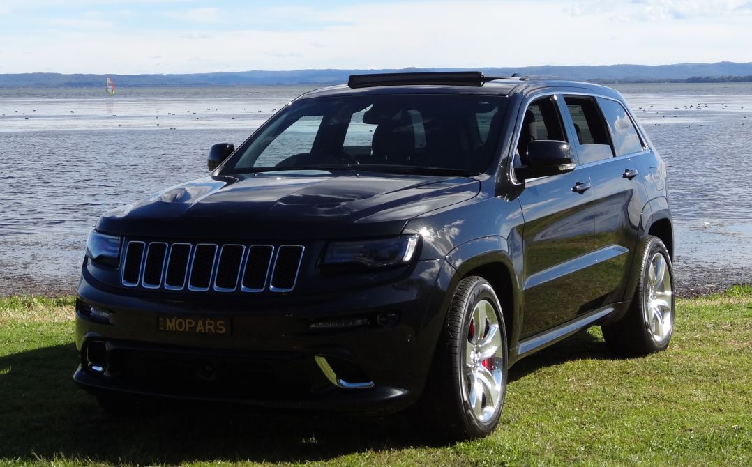 2014 Jeep GRAND CHEROKEE SRT