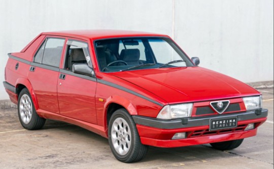 1989 Alfa Romeo 75 2.0 TWIN SPARK